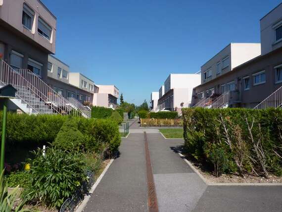 00125-00055-00000-00000_01