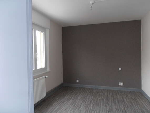 chambre rue gare Charquemont.JPG