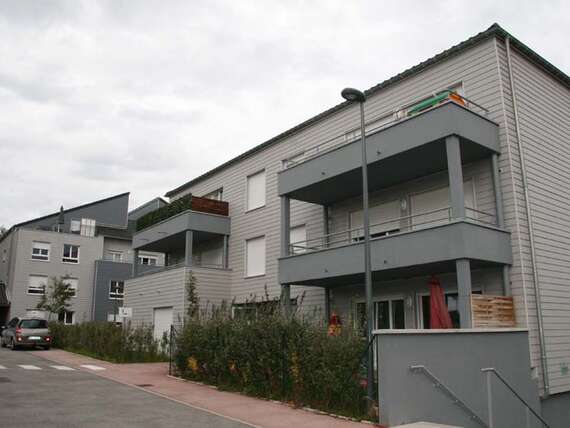 00369-00001-00000-00000_01