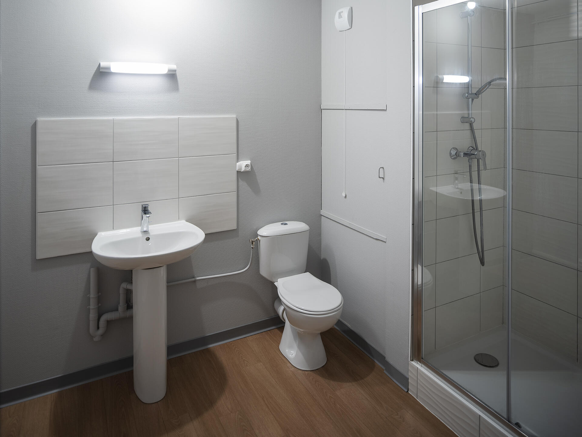 Installation de douche pour améliorer le quotidien des personnes âgées et à mobilité réduite